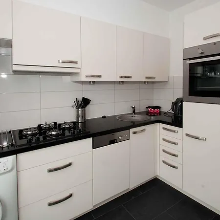 Schelvis 아파트 *