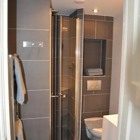 Schelvis 아파트 *